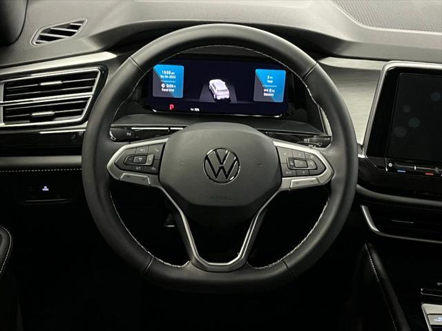 Photo of 2025 Gray Volkswagen Atlas Cross Sport