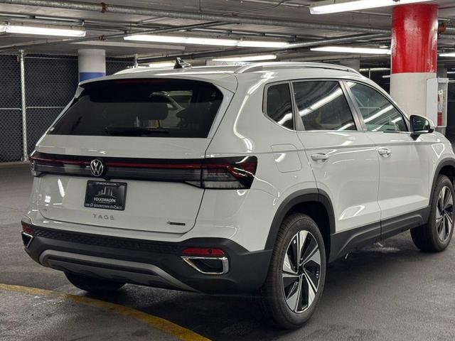 Photo of 2025 Pure White Volkswagen Taos
