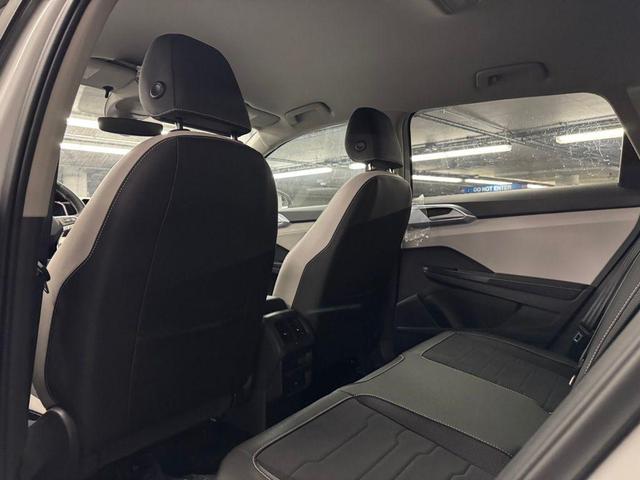 Photo of 2025 Pure White Volkswagen Taos