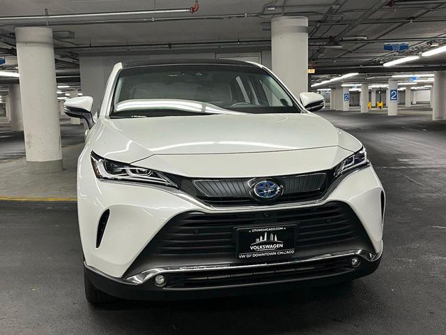Photo of 2024 Wind Chill Pearl Toyota Venza