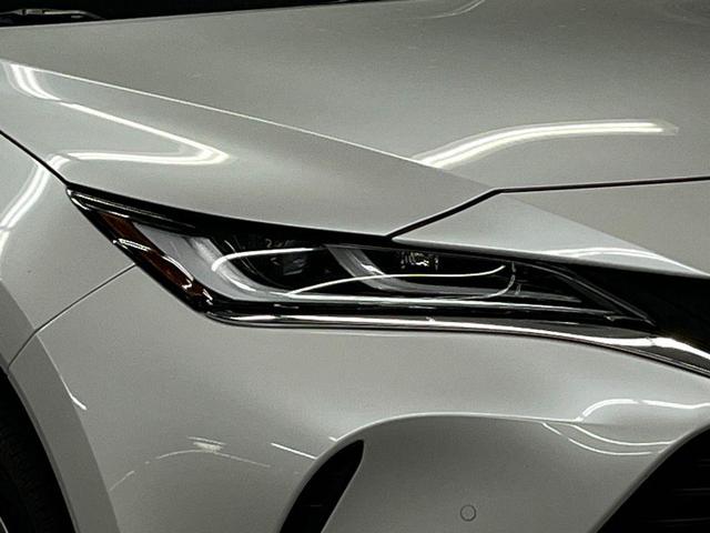 Photo of 2024 Wind Chill Pearl Toyota Venza