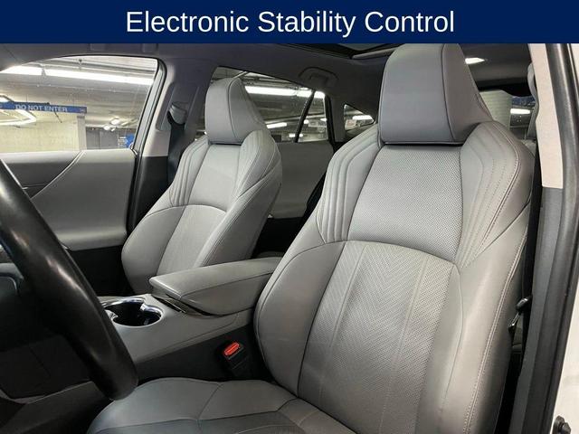 Photo of 2024 Wind Chill Pearl Toyota Venza