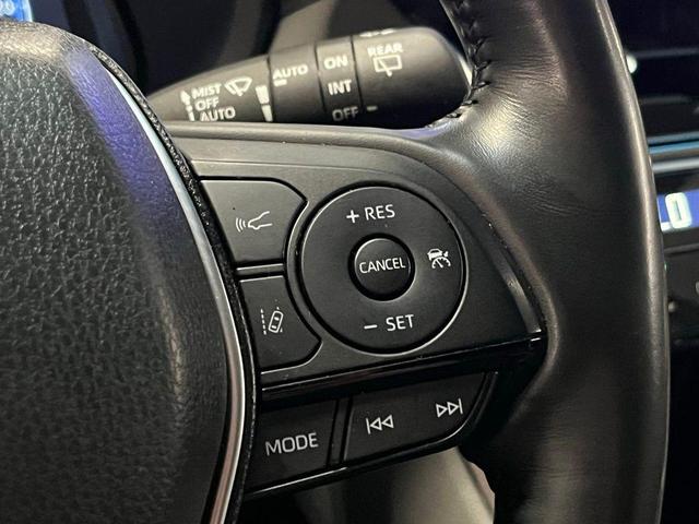 Photo of 2024 Wind Chill Pearl Toyota Venza