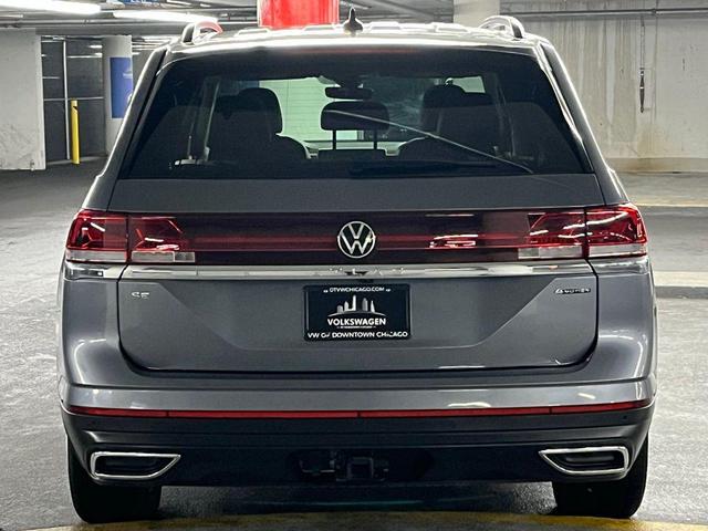 Photo of 2024 Platinum Gray Volkswagen Atlas