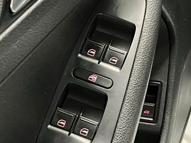 Photo of 2016 Pure White Volkswagen Jetta