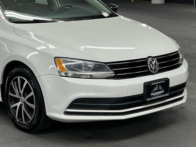 Photo of 2016 Pure White Volkswagen Jetta