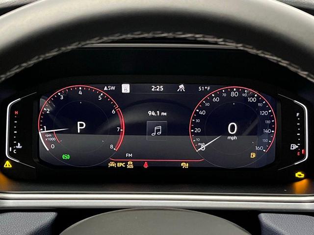 Photo of 2025 Pure White Volkswagen Taos