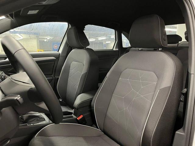 Photo of 2025 Pure White Volkswagen Jetta