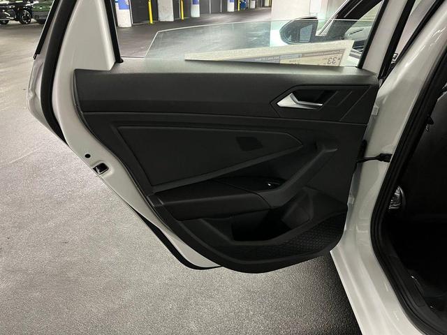 Photo of 2025 Pure White Volkswagen Jetta