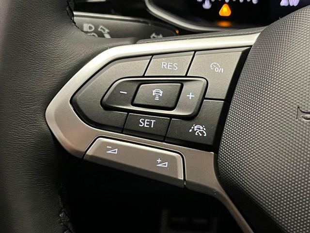 Photo of 2025 Pure White Volkswagen Jetta
