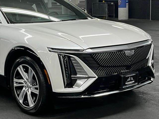 Photo of 2024 Crystal White Tricoat Cadillac LYRIQ