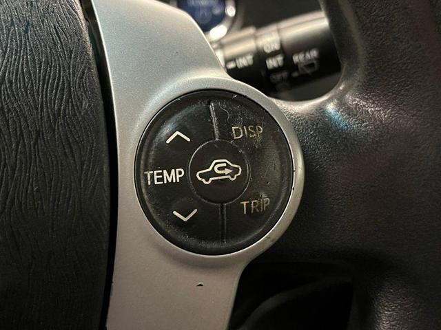 Photo of 2012 Habanero Toyota Prius c