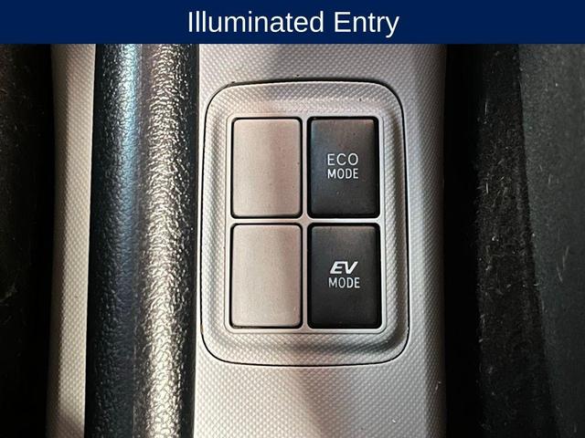 Photo of 2012 Habanero Toyota Prius c