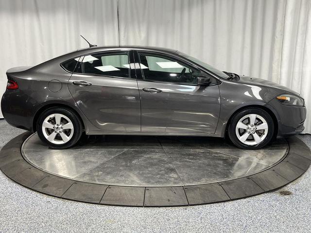 Photo of 2016 Granite Crystal Metallic Clearcoat Dodge Dart
