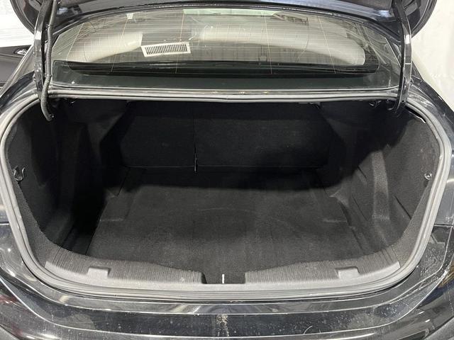 Photo of 2018 Mosaic Black Metallic Chevrolet Cruze