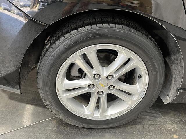 Photo of 2018 Mosaic Black Metallic Chevrolet Cruze