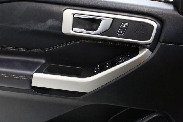 Photo of 2021 Blue Ford Explorer