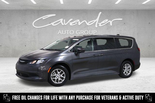 2023 Chrysler Voyager