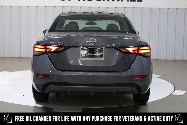 Photo of 2025 Gun Metallic Nissan Sentra