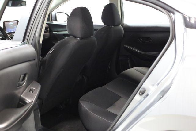 Photo of 2025 Gun Metallic Nissan Sentra