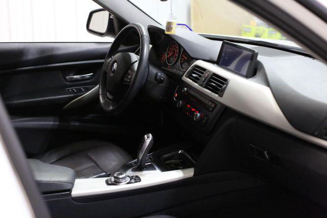 Photo of 2013 Alpine White BMW 328