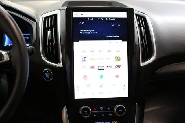 Photo of 2024 Black Metallic Ford Edge