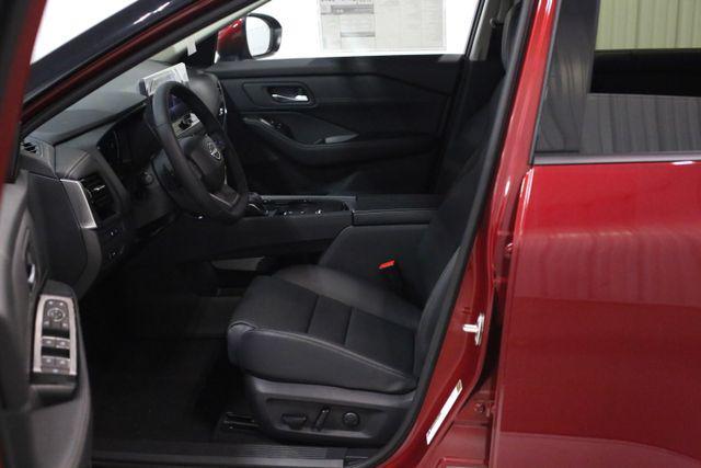 Photo of 2025 Scarlet Ember Tintcoat Nissan Rogue