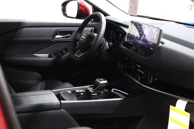 Photo of 2025 Scarlet Ember Tintcoat Nissan Rogue