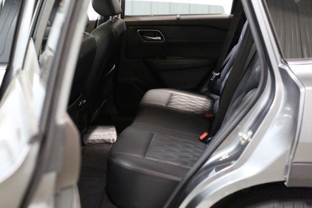 Photo of 2022 Gun Metallic Nissan Rogue
