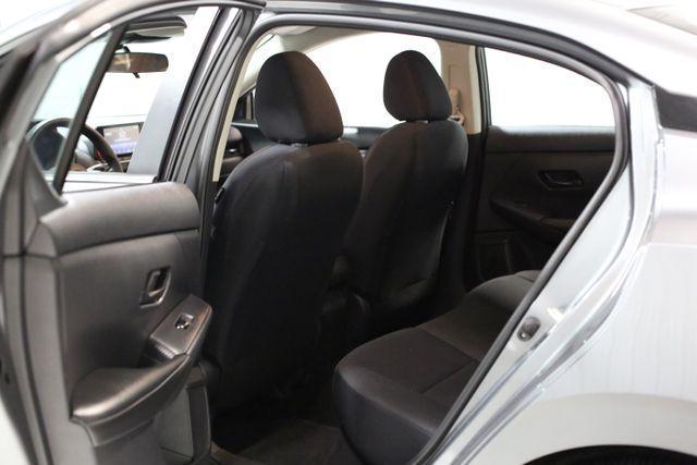 Photo of 2025 Gun Metallic Nissan Sentra
