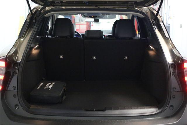 Photo of 2025 Canyon Bronze Metallic Nissan Kicks