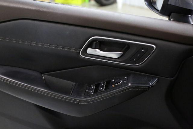 Photo of 2021 Boulder Gray Pearl Nissan Rogue