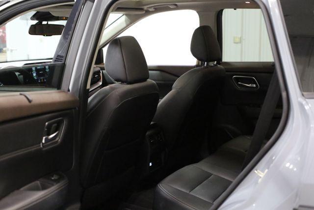 Photo of 2021 Boulder Gray Pearl Nissan Rogue