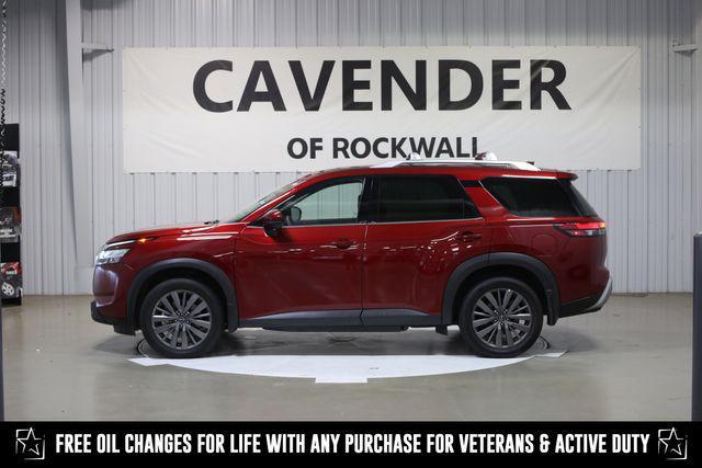 Photo of 2024 Scarlet Ember Nissan Pathfinder