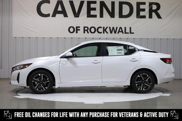Photo of 2025 Aspen White Tricoat Nissan Sentra