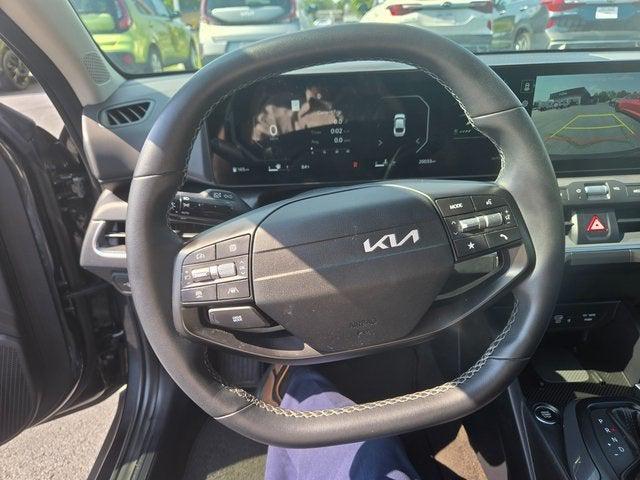 Photo of 2025 Interstellar Gray Kia K4