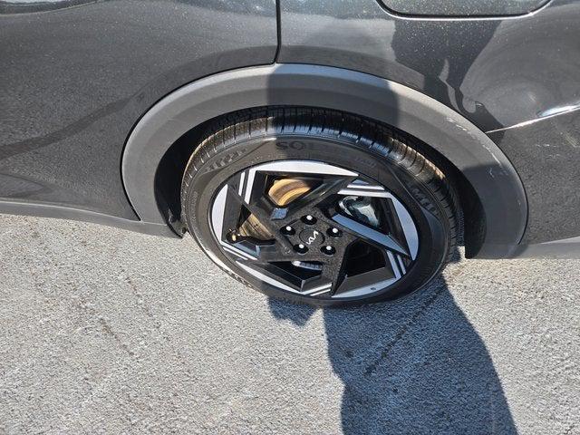 Photo of 2025 Interstellar Gray Kia K4