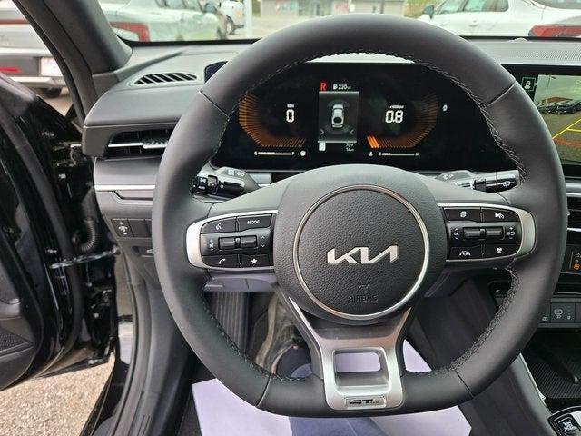 Photo of 2025 Aurora Black Pearl Kia K5