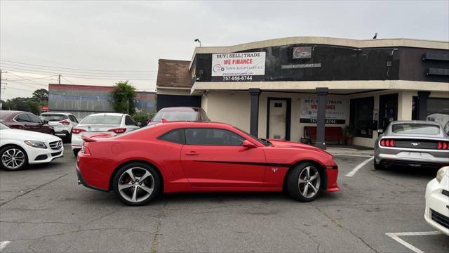 Photo of 2015 Red Chevrolet Camaro