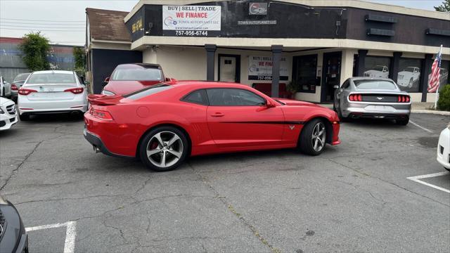 Photo of 2015 Red Chevrolet Camaro
