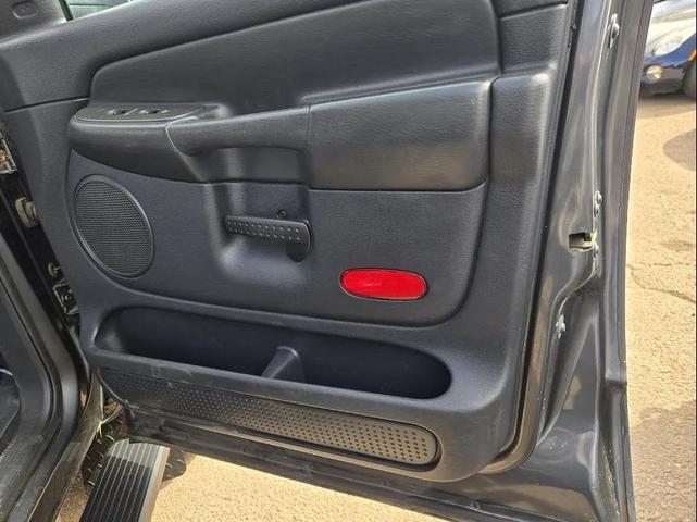 Photo of 2003 Gray Dodge Ram 2500
