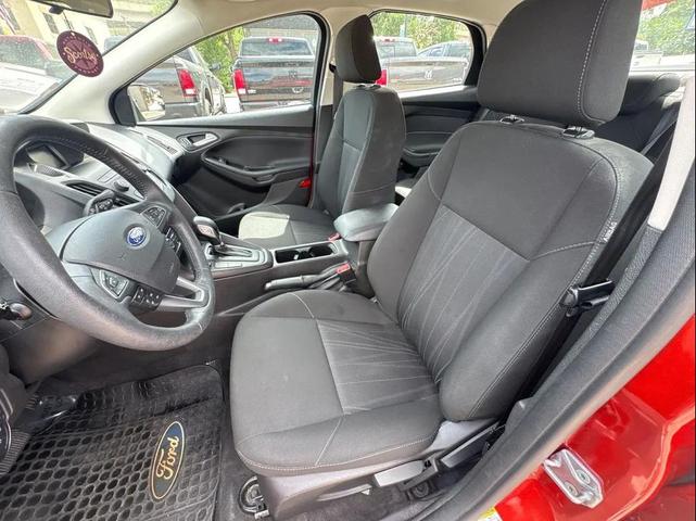 Photo of 2018 Hot Pepper Red Metallic Tinted Clearcoat Ford Focus