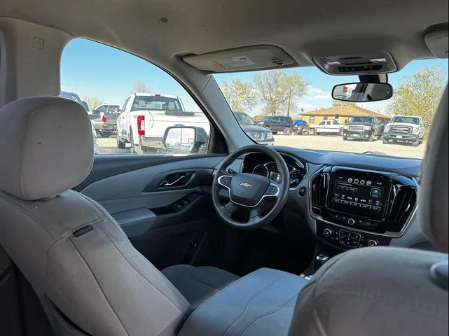 Photo of 2018 Gray Chevrolet Traverse