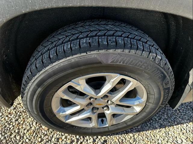 Photo of 2018 Gray Chevrolet Traverse