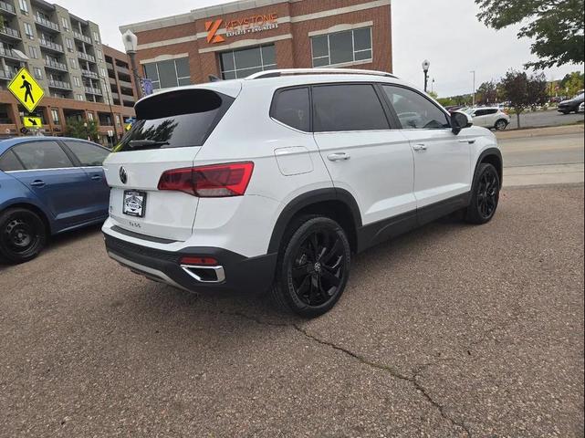 Photo of 2022 Pure White Volkswagen Taos