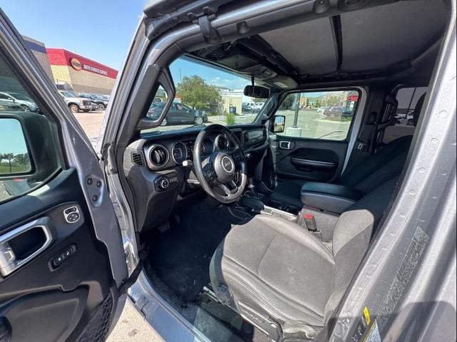 Photo of 2020 Billet Silver Metallic Clearcoat Jeep Gladiator