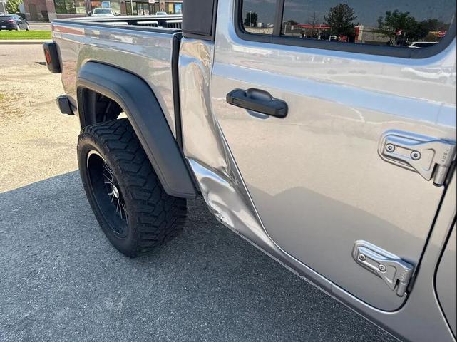 Photo of 2020 Billet Silver Metallic Clearcoat Jeep Gladiator