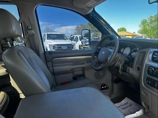 Photo of 2004 Blue Dodge Ram 2500
