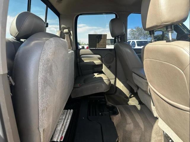 Photo of 2004 Blue Dodge Ram 2500