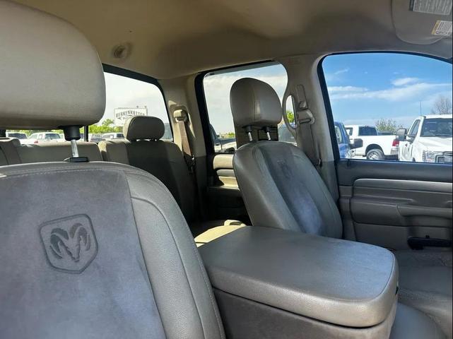 Photo of 2004 Blue Dodge Ram 2500
